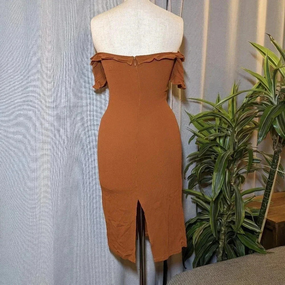 Reformation Rust Off-Shoulder Midi Dress - Picture 5 of 9